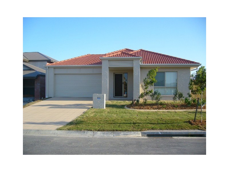 18 Pandorea Circuit, North Lakes QLD 4509