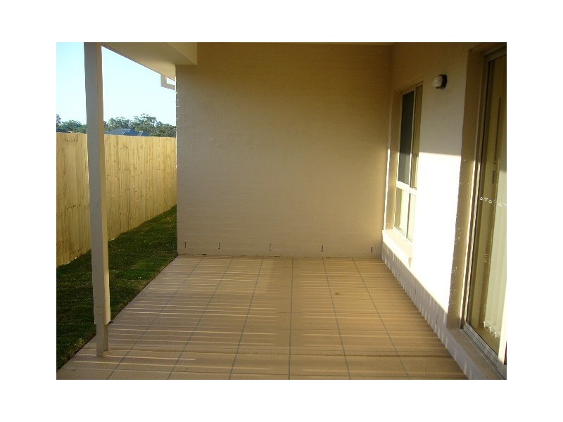 18 Pandorea Circuit, North Lakes QLD 4509