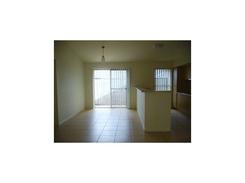 10 Dotterel Crescent, North Lakes QLD 4509