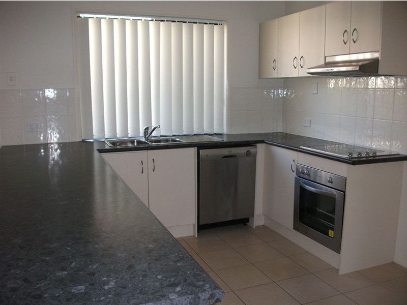 17 Wallaroo Circuit, North Lakes QLD 4509