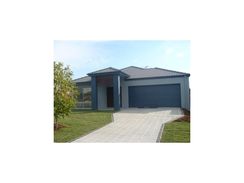 5 Senior Close, North Lakes QLD 4509