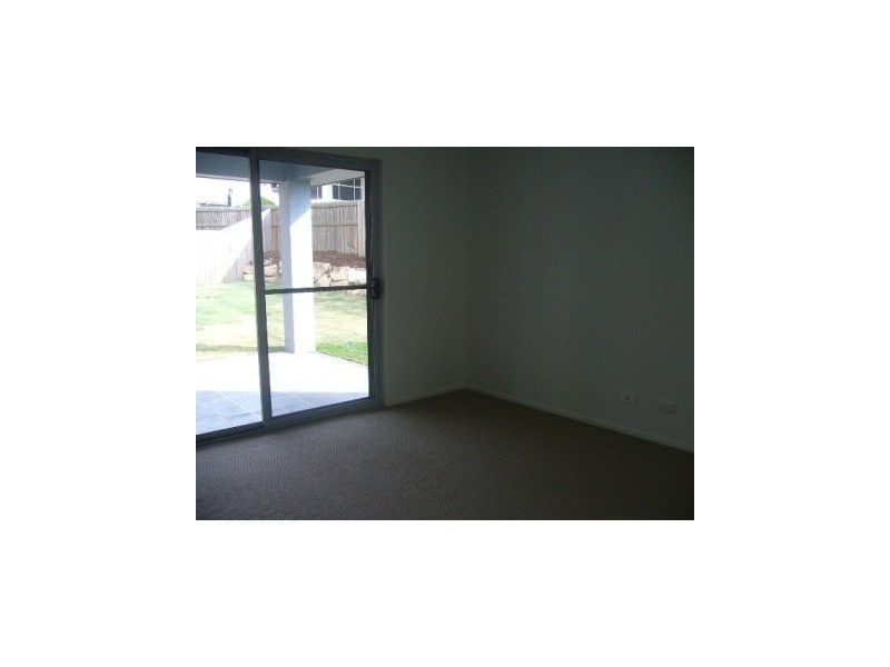 5 Senior Close, North Lakes QLD 4509