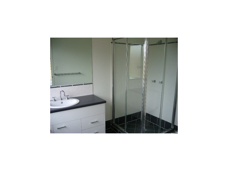 5 Senior Close, North Lakes QLD 4509