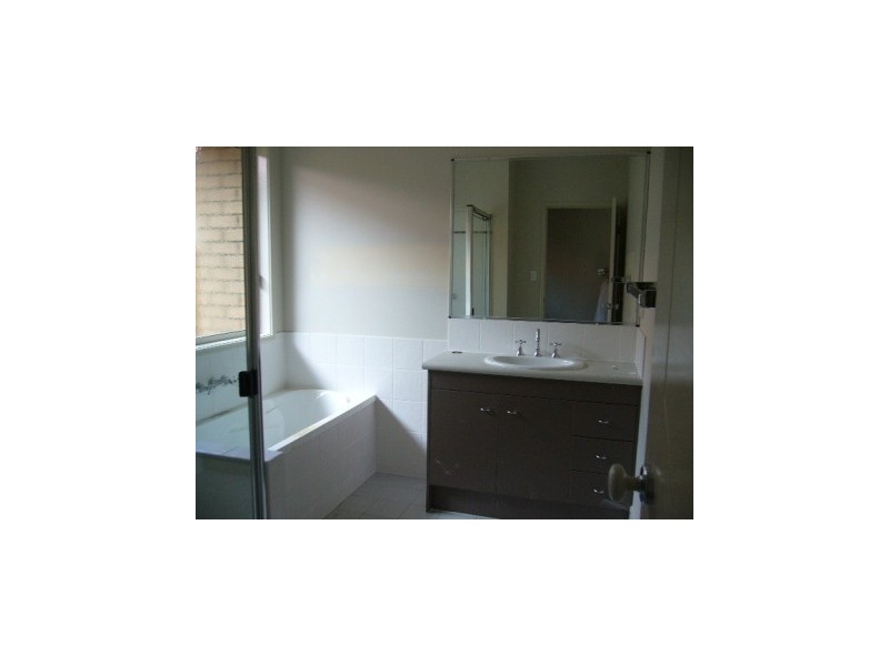 11 Elkhorn Court, North Lakes QLD 4509