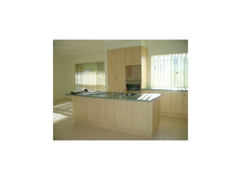 1 Pandorea Circuit, North Lakes QLD 4509