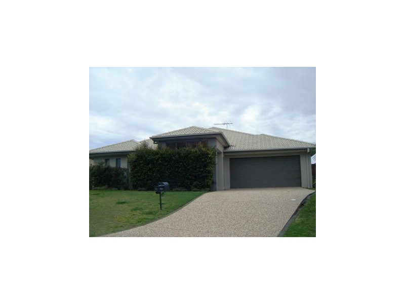 11 Foambark Street, North Lakes QLD 4509