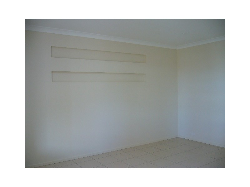 11 Foambark Street, North Lakes QLD 4509