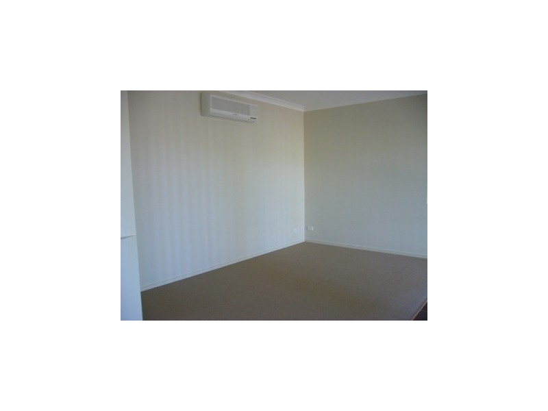 18 Elkhorn Court, North Lakes QLD 4509