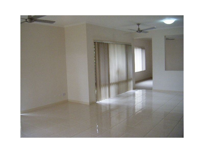 9 Woombye Close, North Lakes QLD 4509