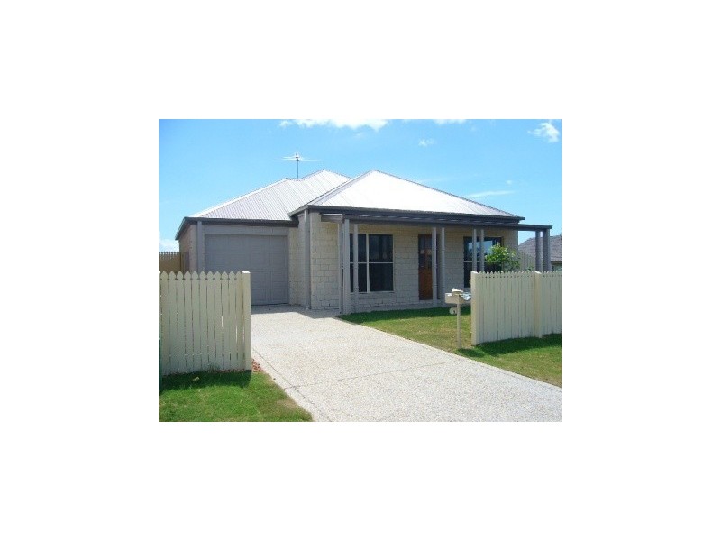 9 Pandorea Circuit, North Lakes QLD 4509