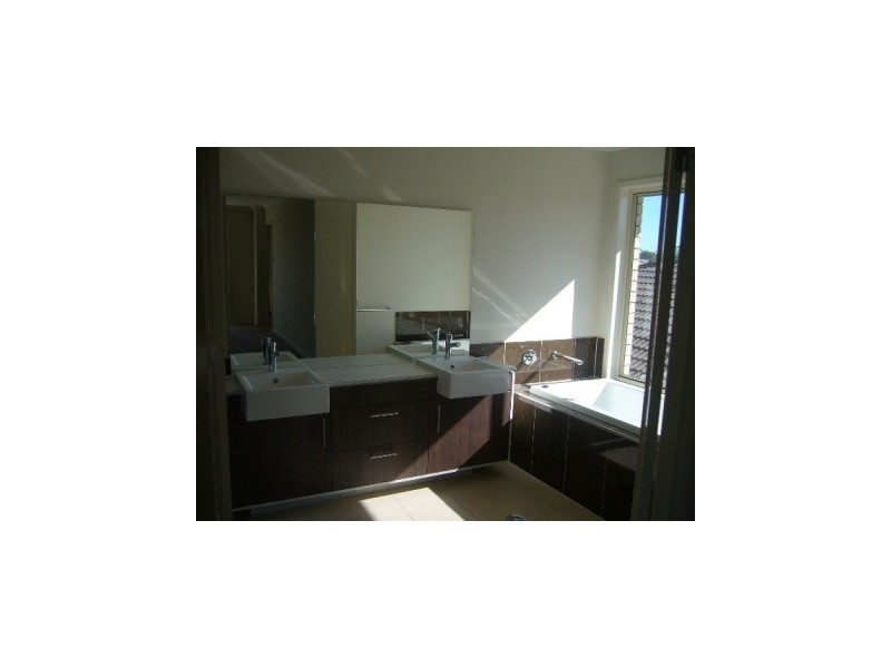 16 Wallaroo Circuit, North Lakes QLD 4509