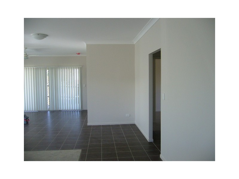 18 Quoll Circuit, North Lakes QLD 4509