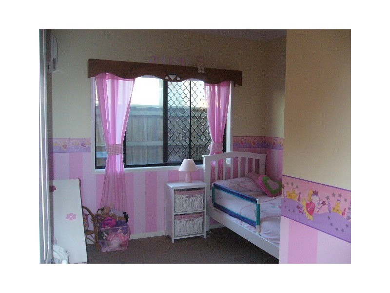 15 Turnstone Circuit, North Lakes QLD 4509