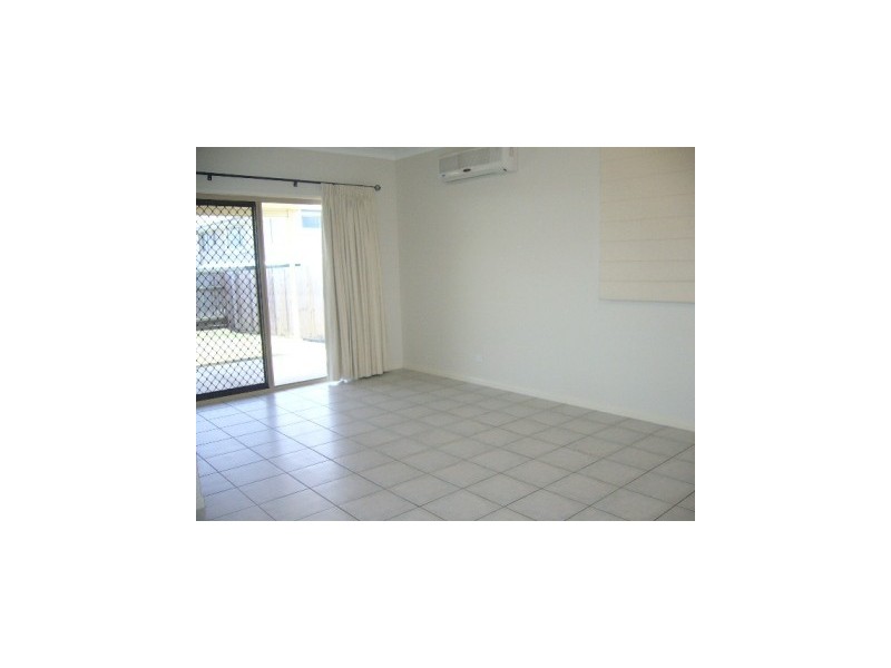25 Kurrajong Circuit, North Lakes QLD 4509