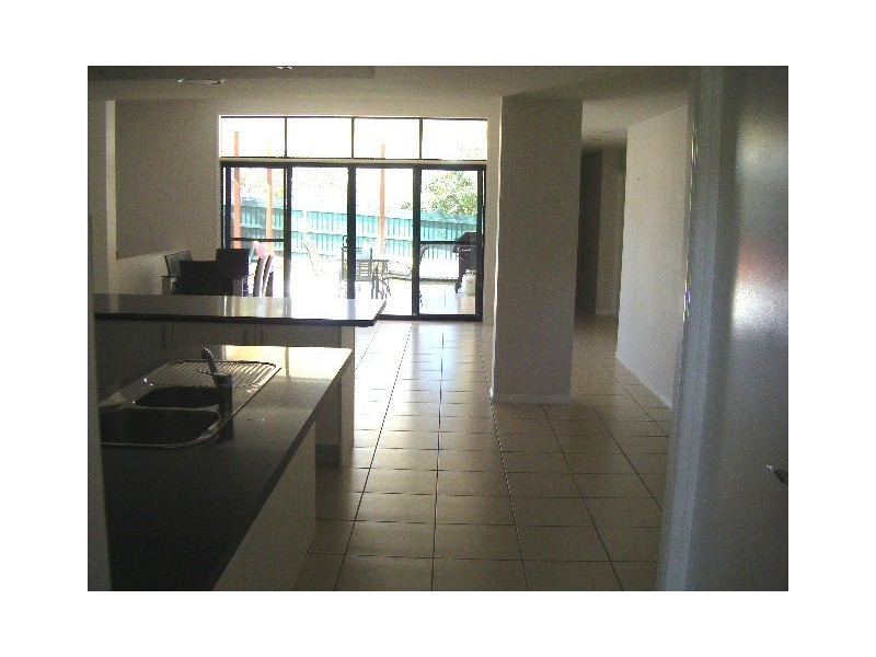 8 Gannett Street, North Lakes QLD 4509