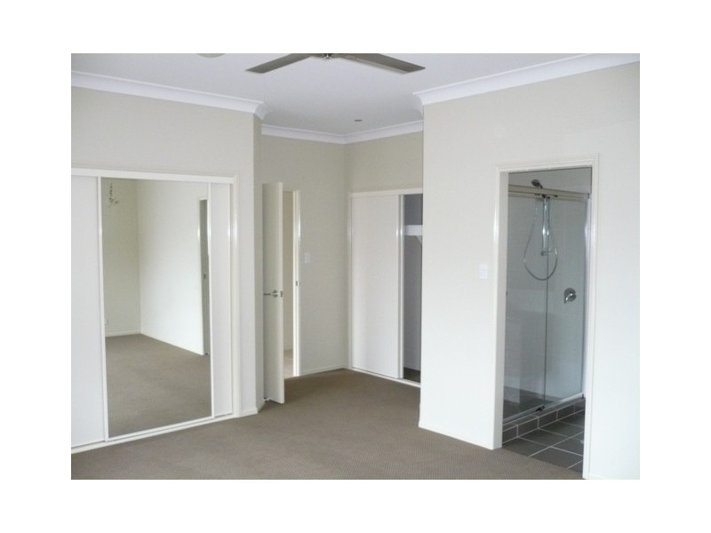 54 Pandorea Cct, North Lakes QLD 4509