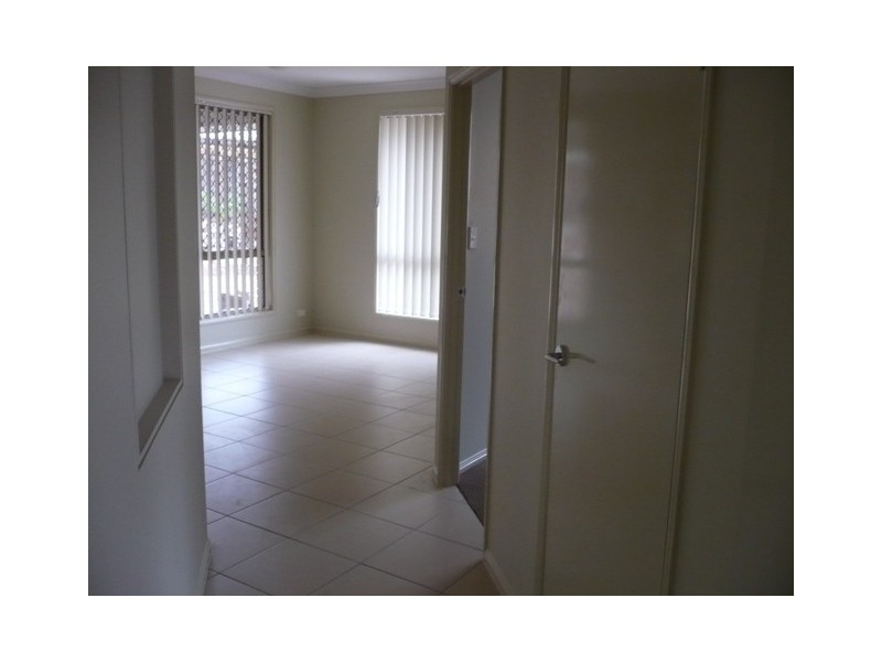 54 Pandorea Cct, North Lakes QLD 4509