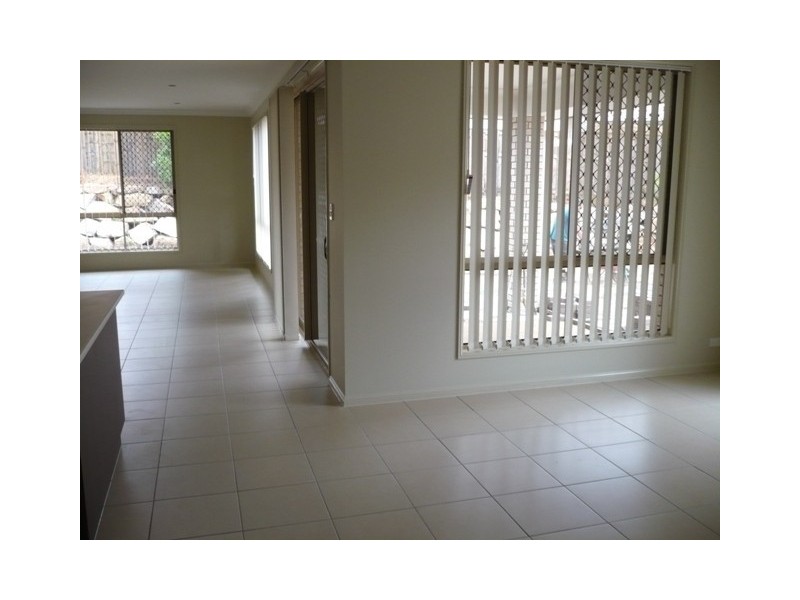 54 Pandorea Cct, North Lakes QLD 4509