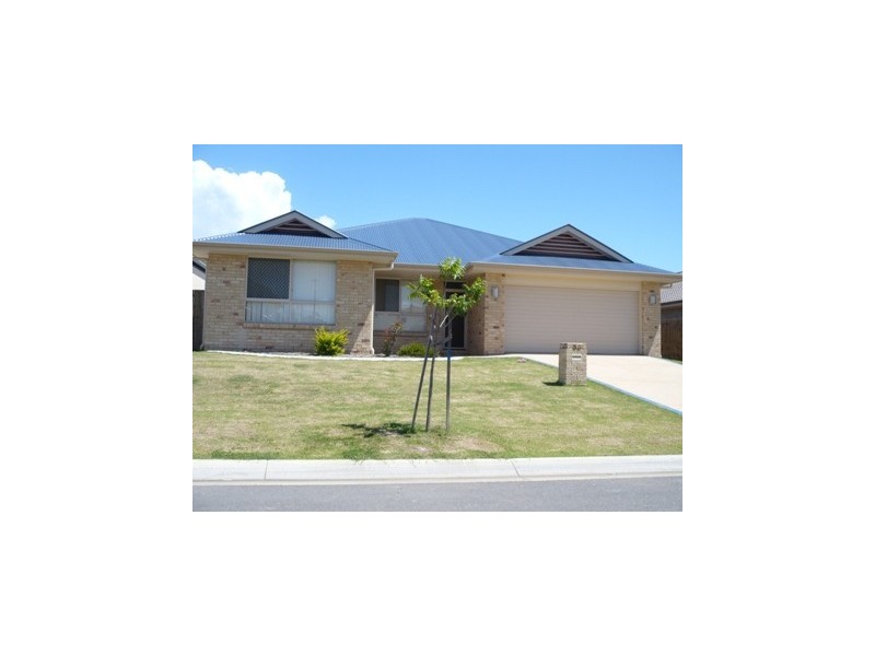 35 Wallaroo Circuit, North Lakes QLD 4509