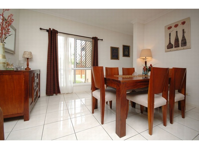 8 Marsh Pde, North Lakes QLD 4509