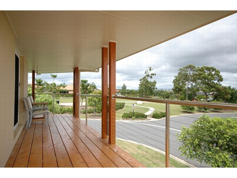 8 Marsh Pde, North Lakes QLD 4509