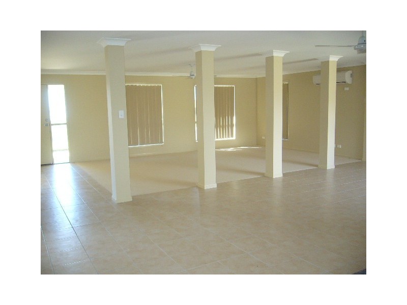 19 Macrusser Circuit, Warner QLD 4500