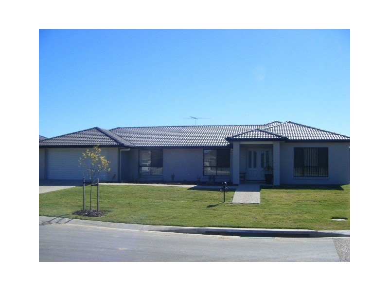 18 Shallows Court, Eatons Hill QLD 4037
