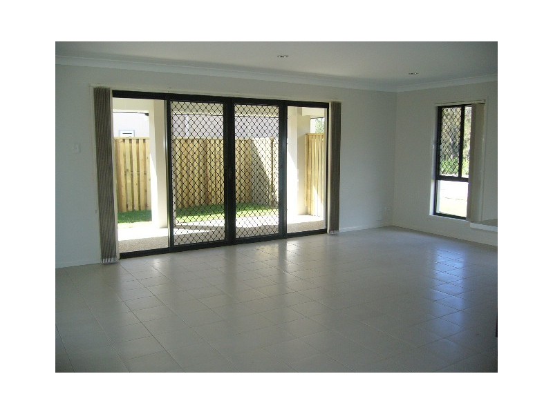 18 Shallows Court, Eatons Hill QLD 4037