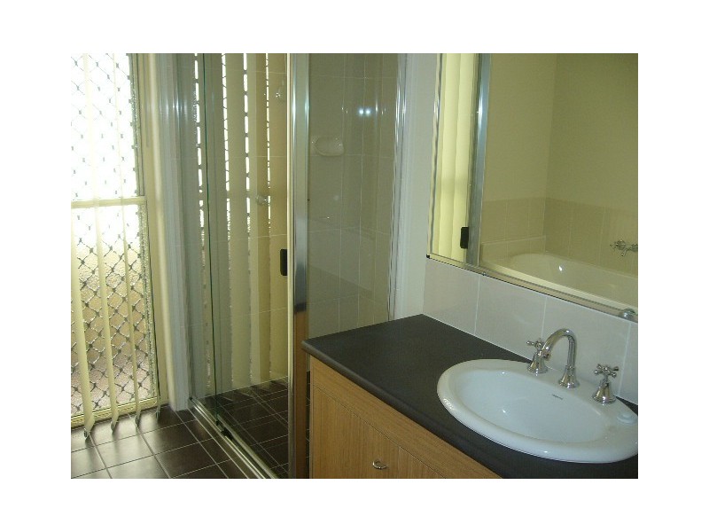 6 Baybreeze Close, Deception Bay QLD 4508