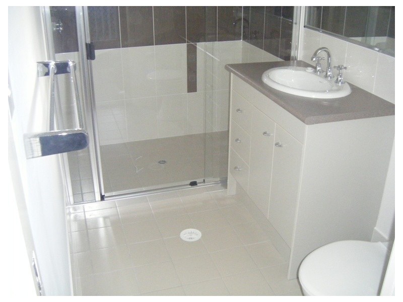 3 Leicester Ct, Rothwell QLD 4022