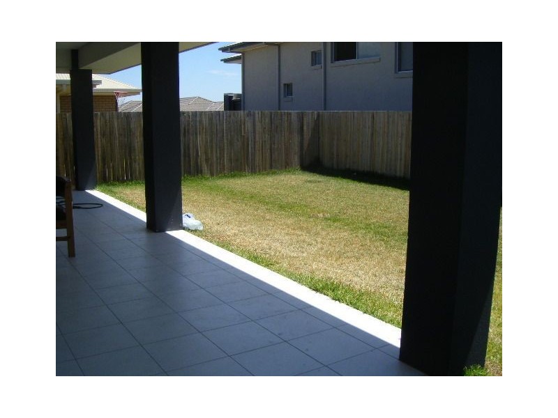 18 Possum Pde, North Lakes QLD 4509