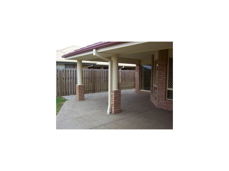 17 Whitfield Cres, North Lakes QLD 4509