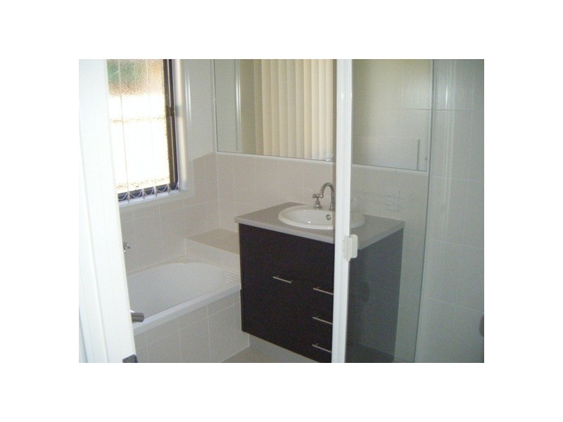 10 Warabi Cres, North Lakes QLD 4509