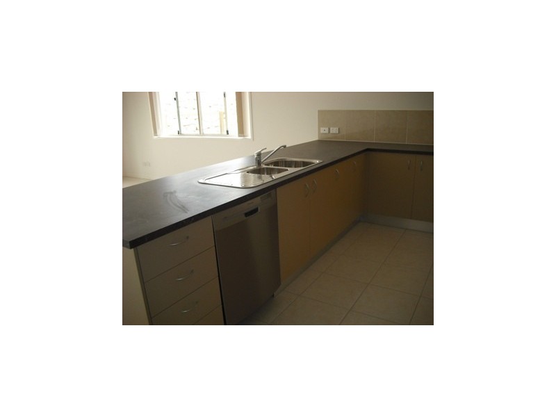 8 Calder Street, North Lakes QLD 4509