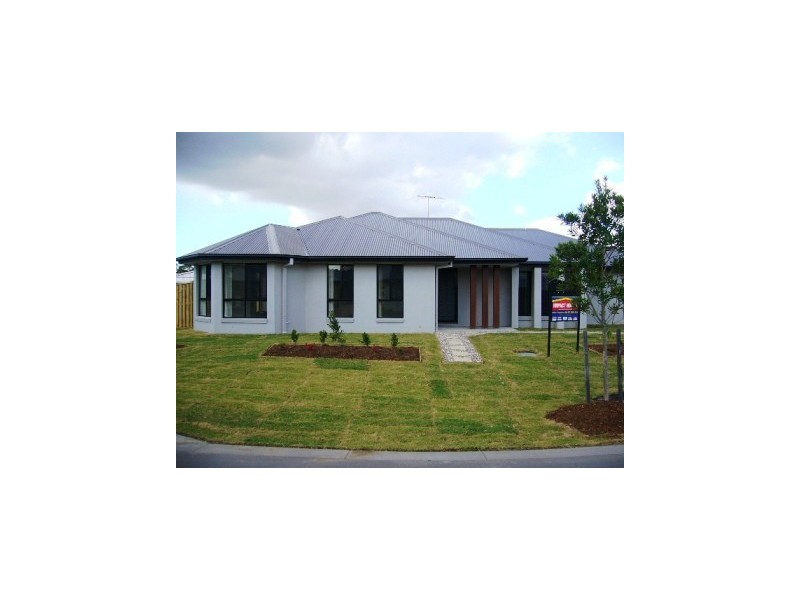 17 Petrie Crescent, Aspley QLD 4034