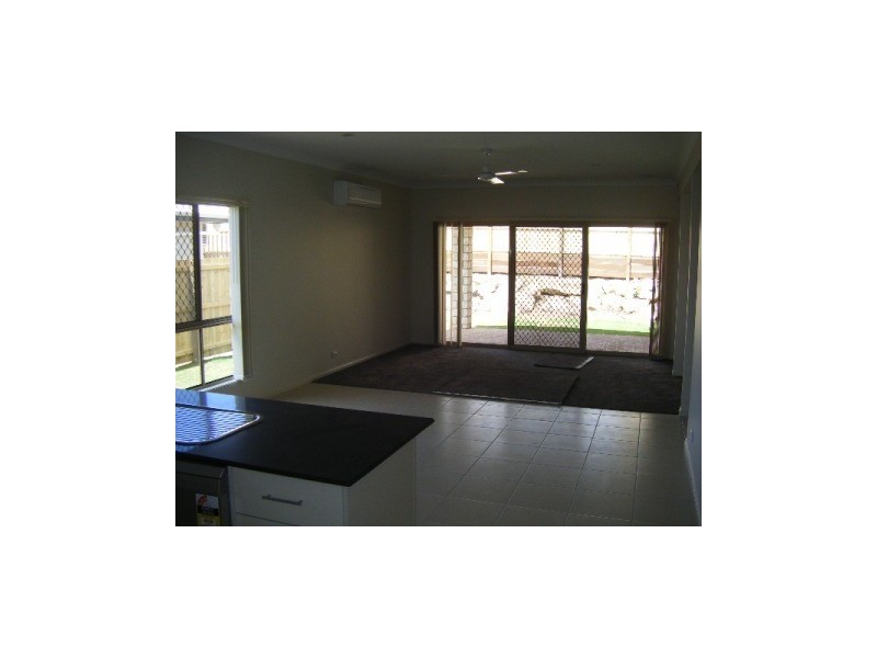 3 Kultarr Cres, North Lakes QLD 4509