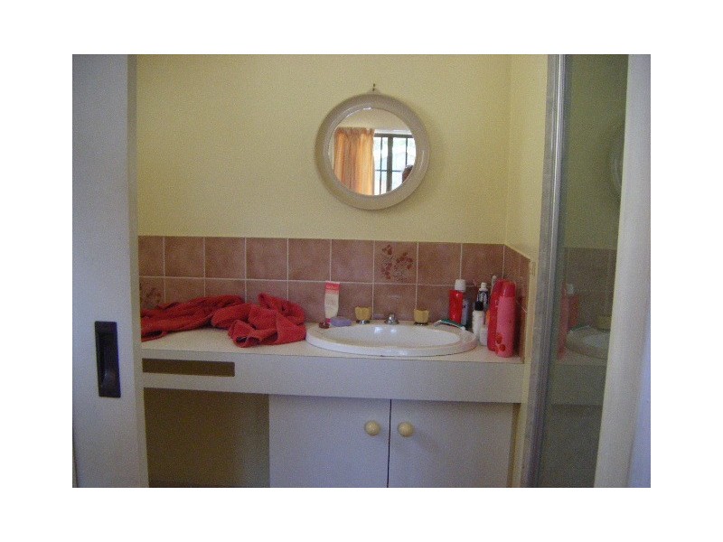 8 Alexander Street, Kallangur QLD 4503