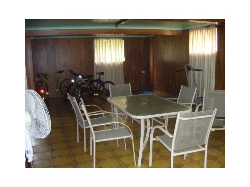 17 Mansfield Street, Strathpine QLD 4500