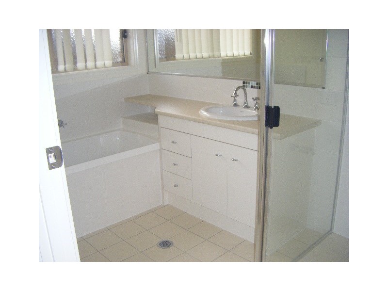 11 Eve Court, Kallangur QLD 4503