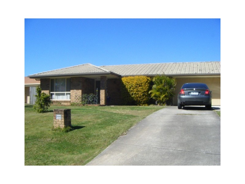 5 Lambourne Court, Lawnton QLD 4501