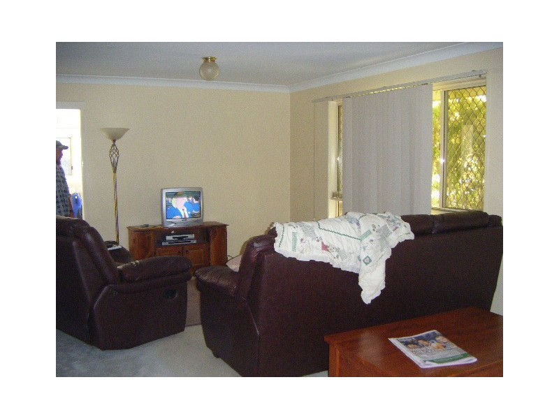 5 Lambourne Court, Lawnton QLD 4501