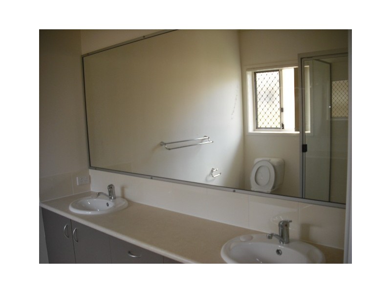 27 Klien Street, North Lakes QLD 4509