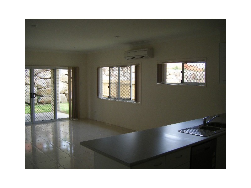 9 Morgan Street, North Lakes QLD 4509