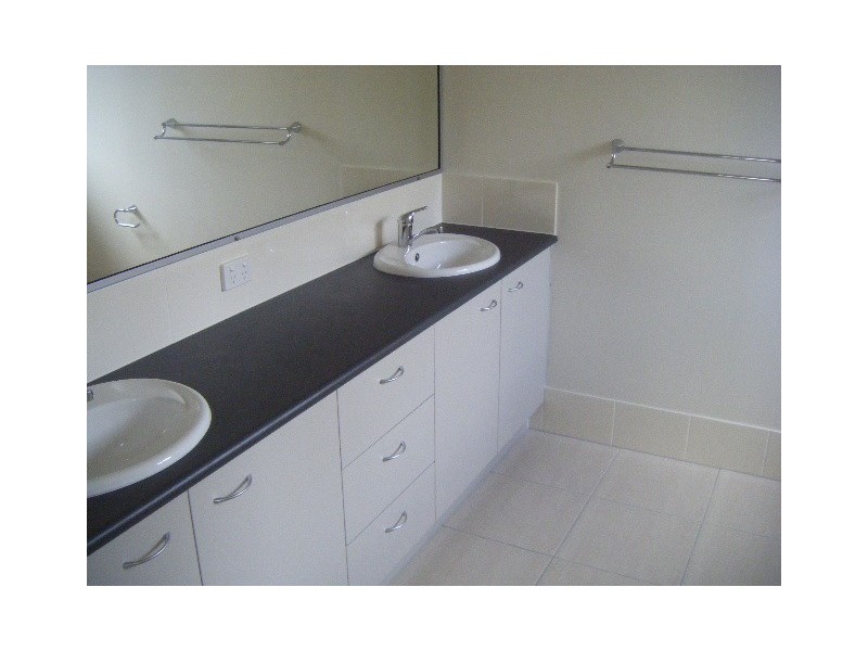 9 Morgan Street, North Lakes QLD 4509