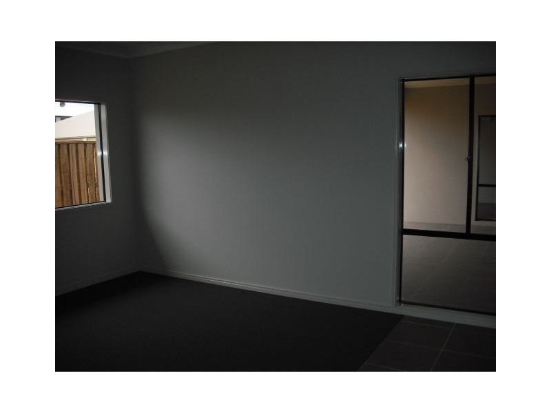 18 Ballesteros Street, North Lakes QLD 4509