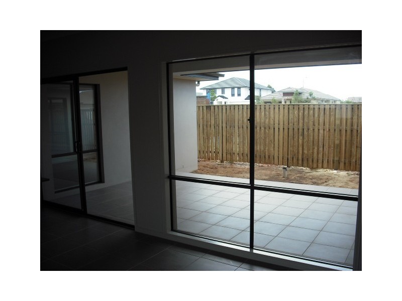 18 Ballesteros Street, North Lakes QLD 4509