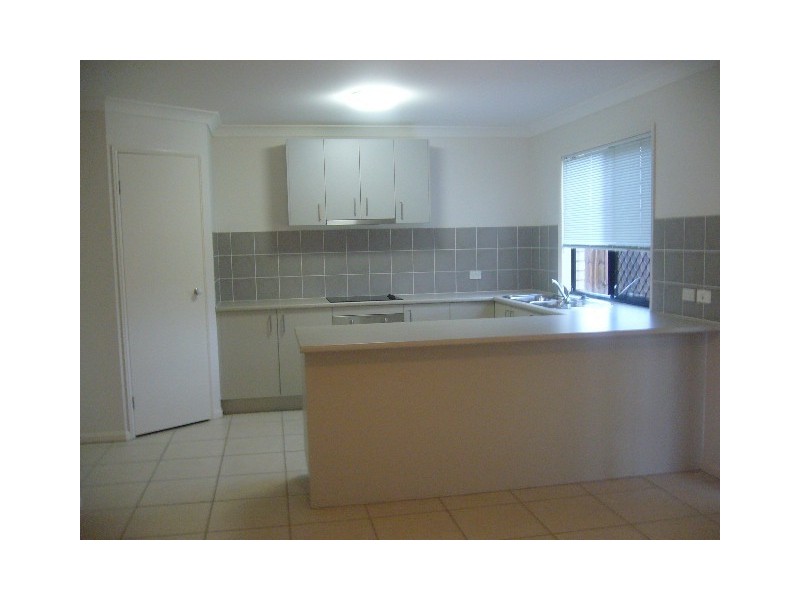 85 everest st, Warner QLD 4500