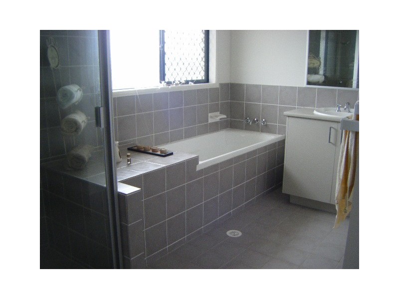 85 everest st, Warner QLD 4500