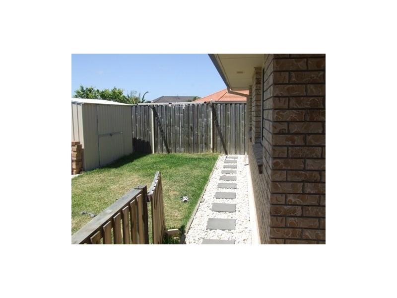 10 Byfield Street, North Lakes QLD 4509