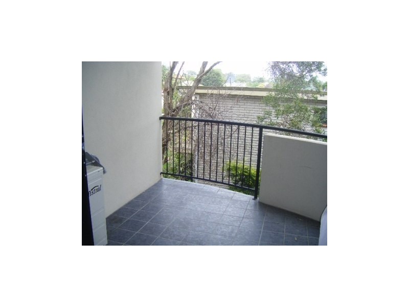 5/9 McNaughton Street, Redcliffe QLD 4020